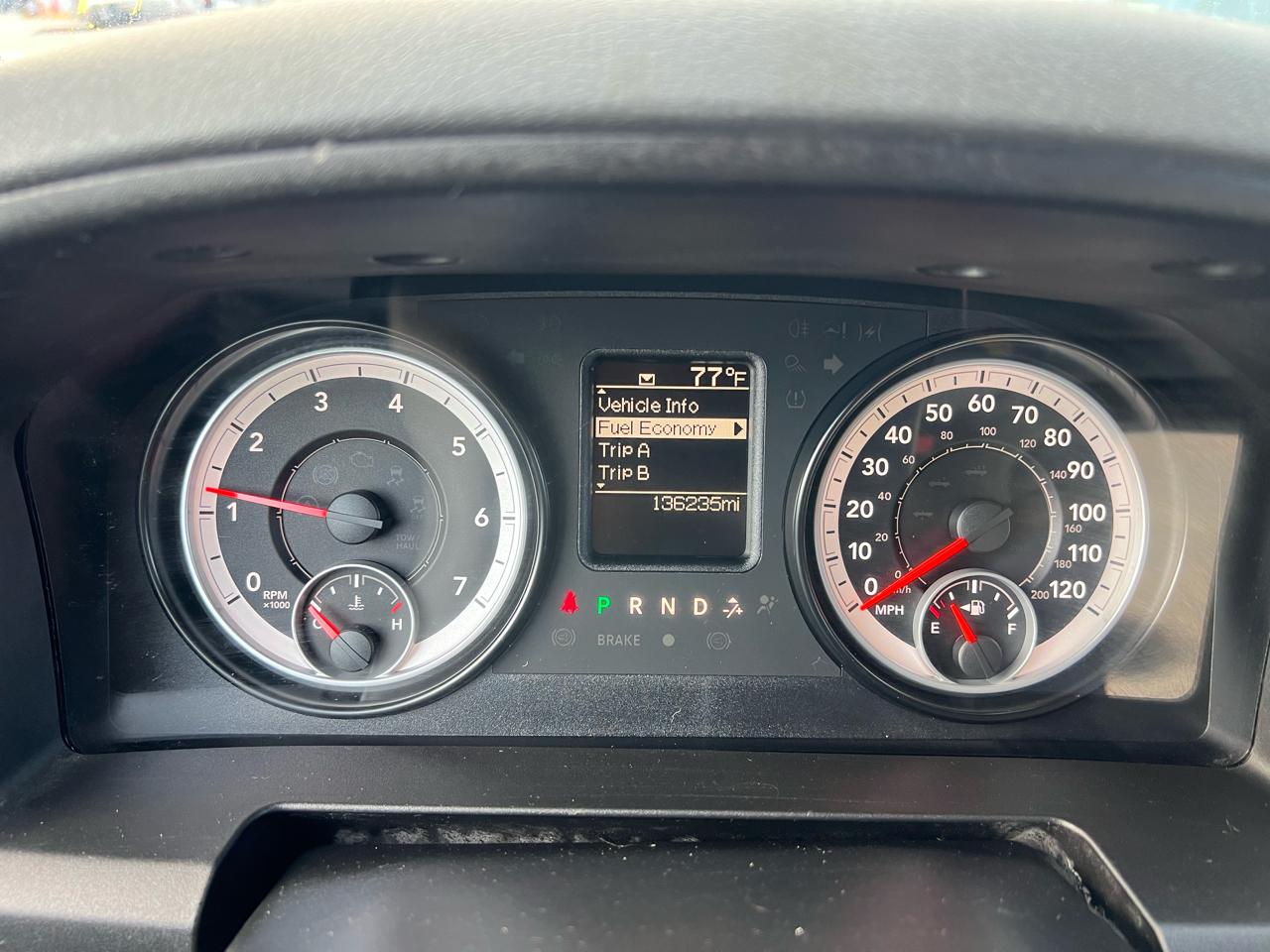 RAM 1500 2WD Crew Cab 140.5" Tradesman 2014