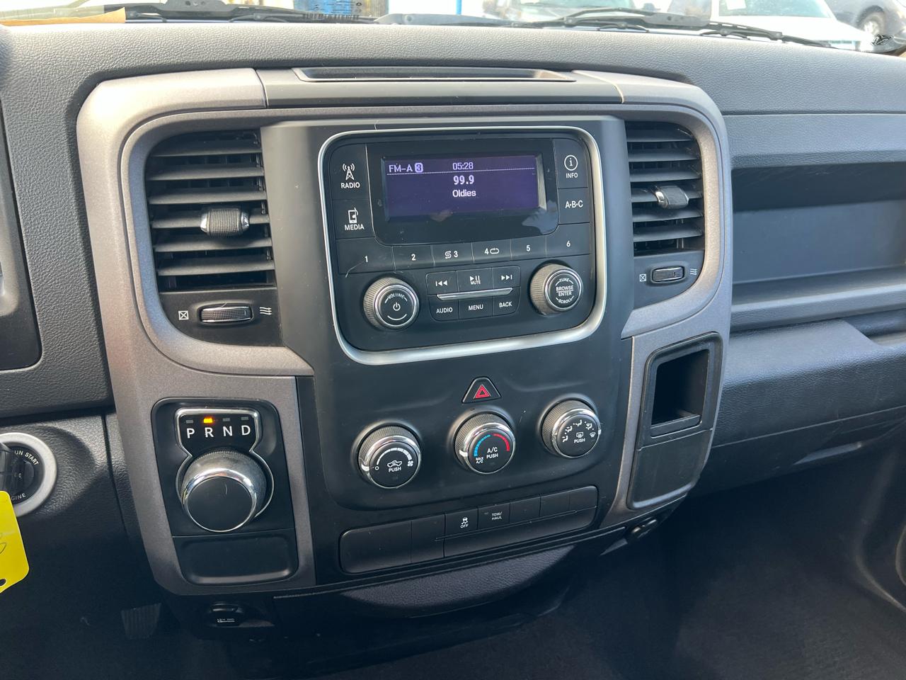 RAM 1500 2WD Crew Cab 140.5" Tradesman 2014