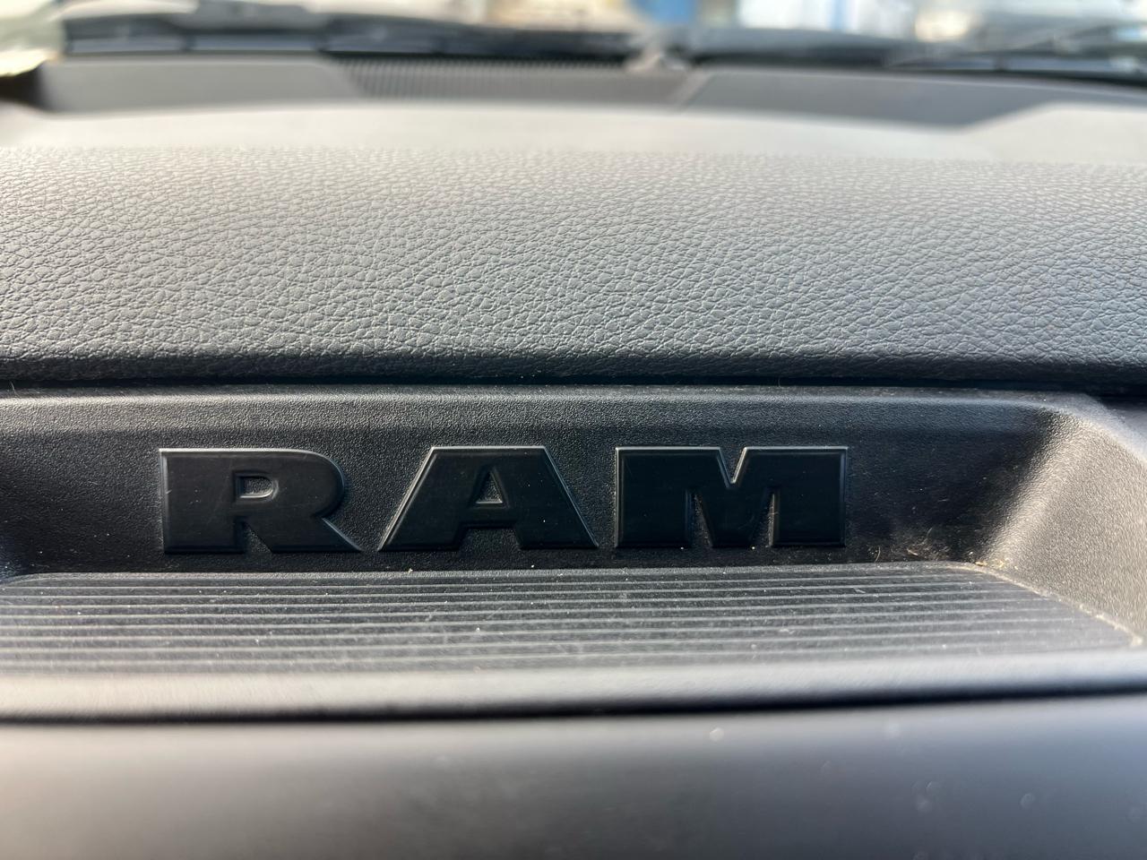 RAM 1500 2WD Crew Cab 140.5" Tradesman 2014