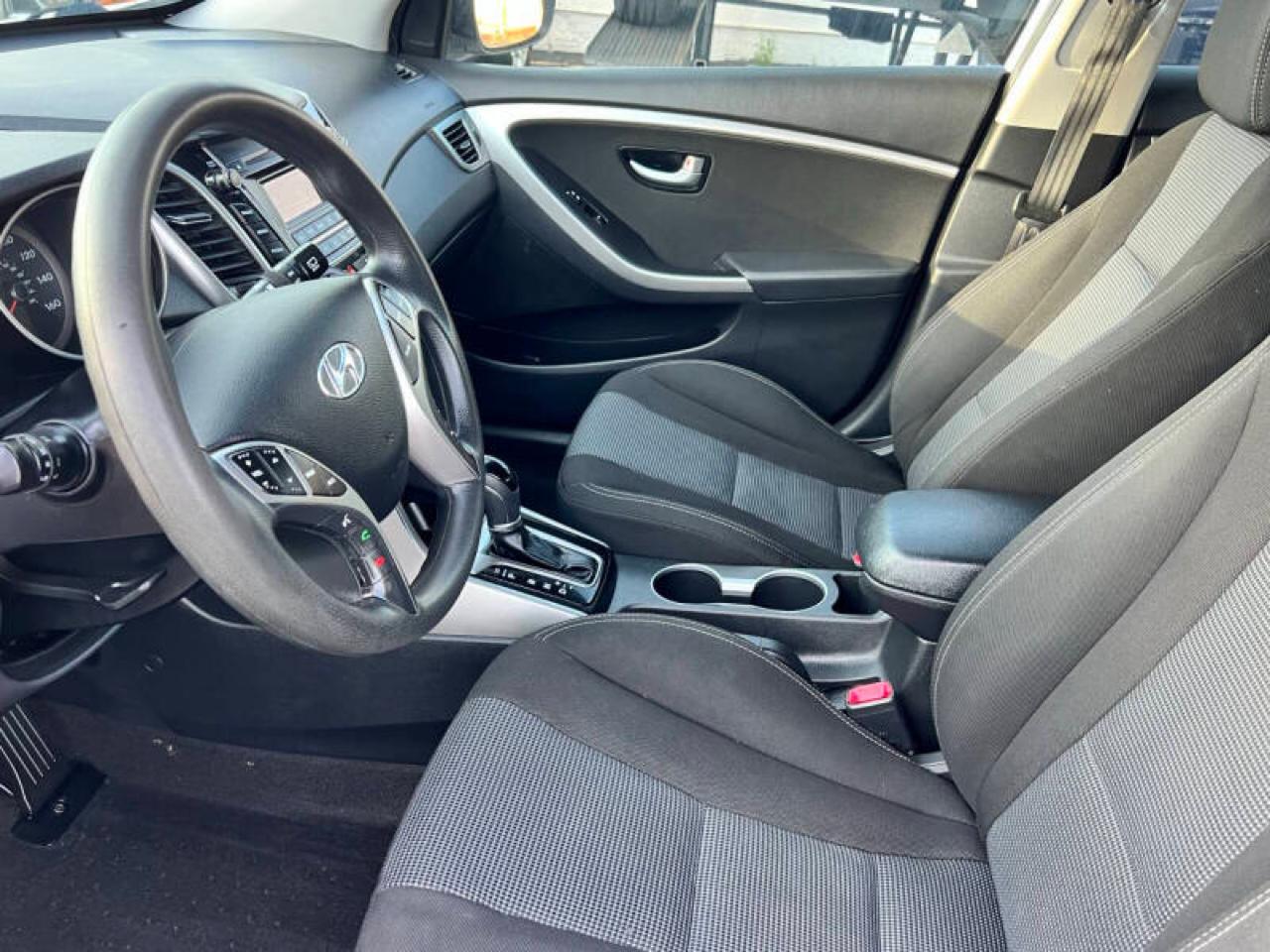 Hyundai Elantra GT A/T 2015