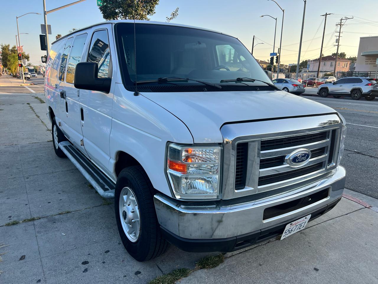 Ford Econoline E-250 2013