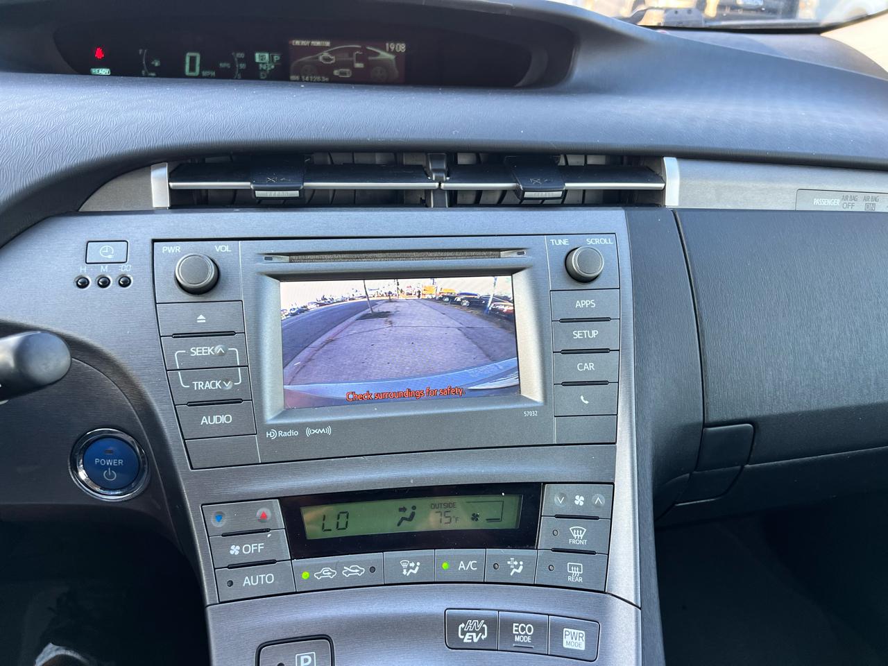 Toyota Prius Plug-In 2014