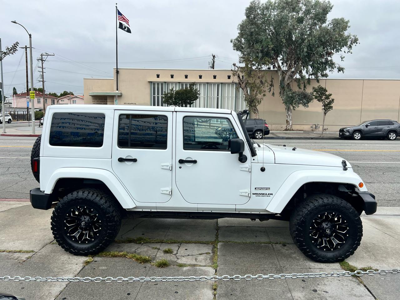 Jeep Wrangler Unlimited Sport 4WD 2014
