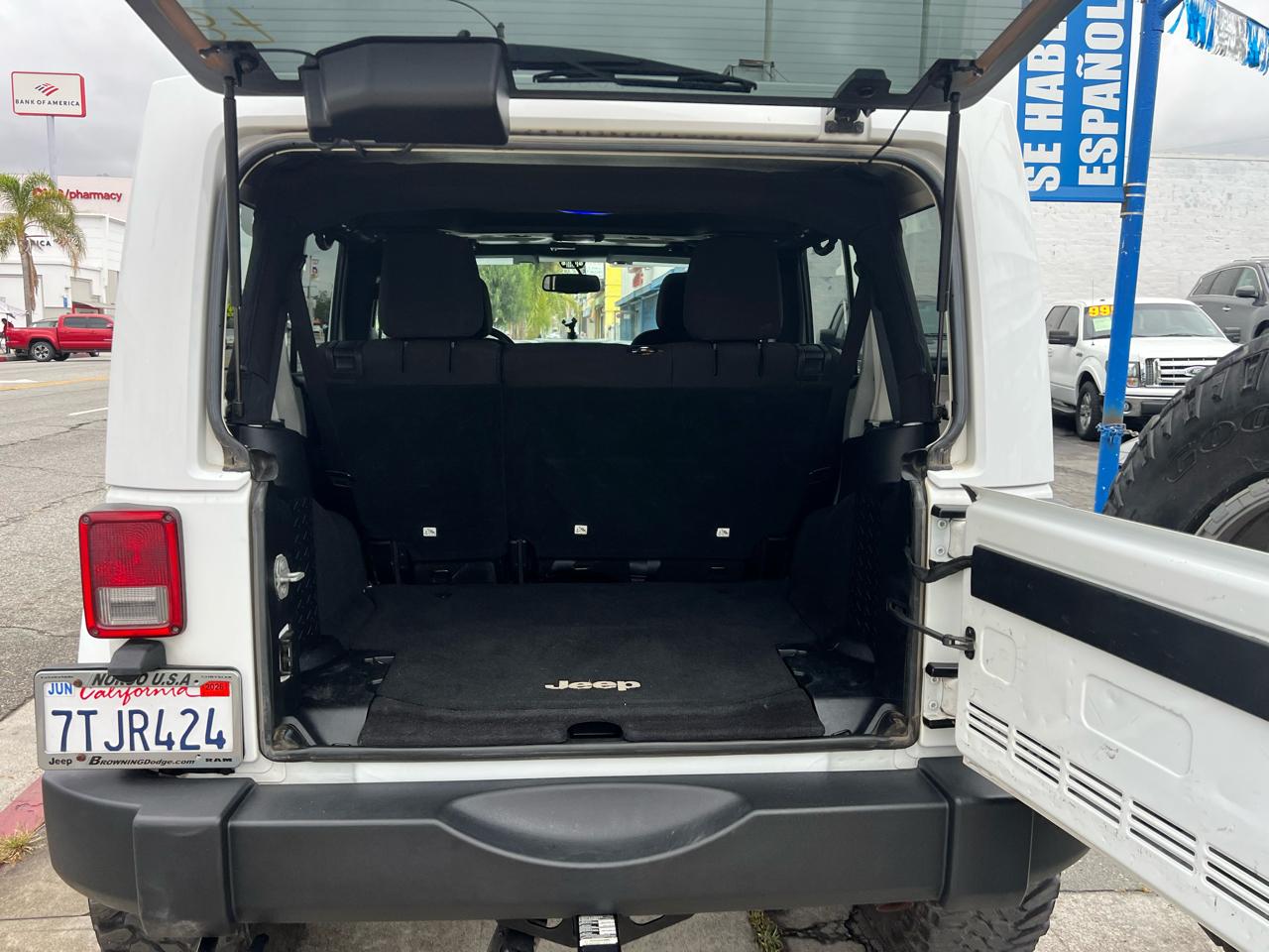 Jeep Wrangler Unlimited Sport 4WD 2014