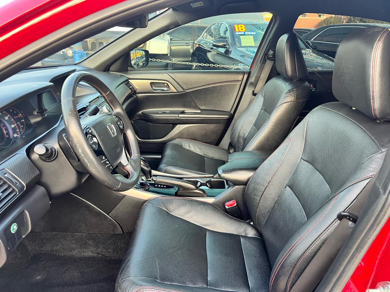 Honda Accord 4dr Sedan 5-Spd EX w/Leather 2017