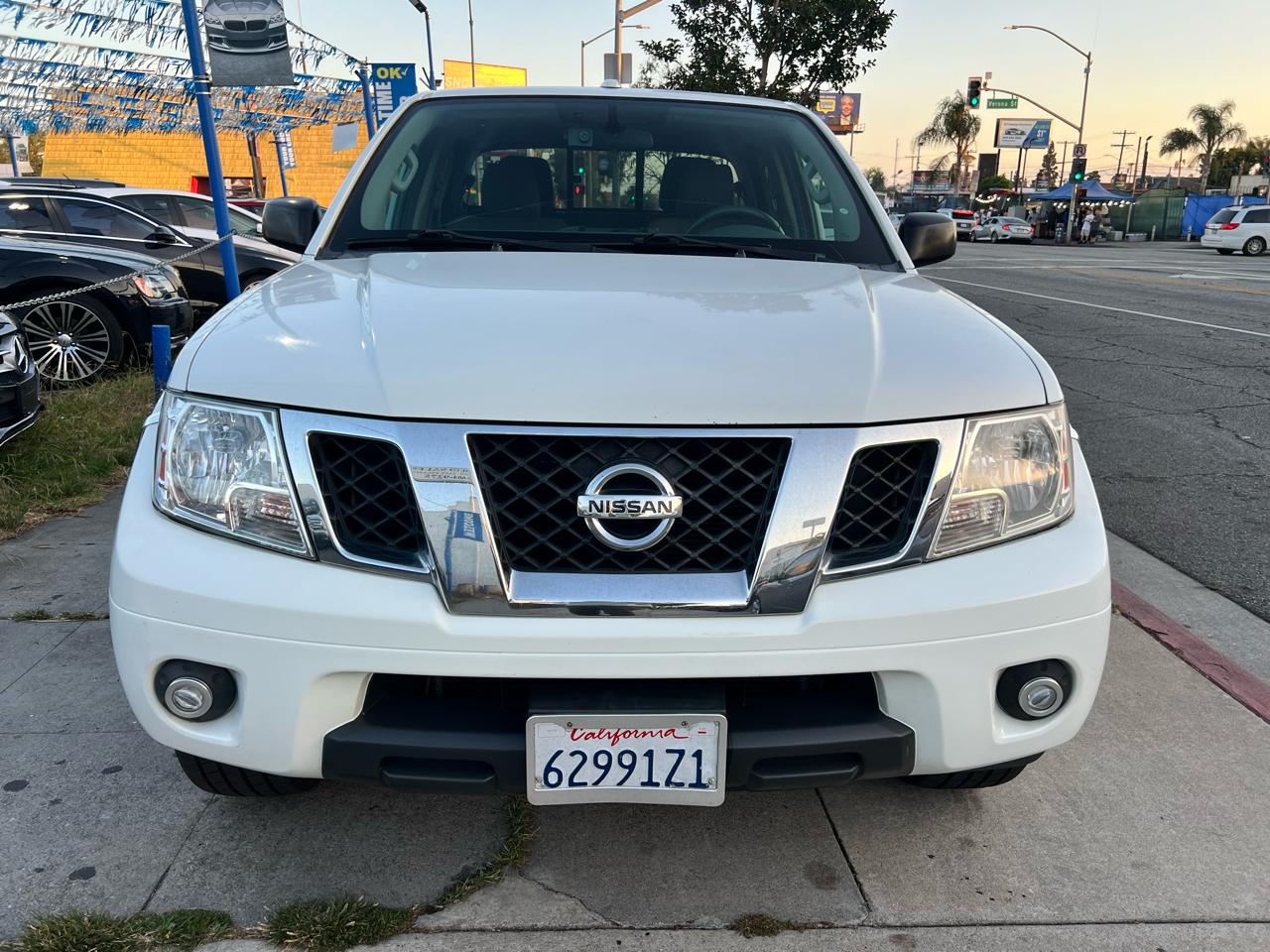 Nissan Frontier S Crew Cab 5AT 2WD 2016