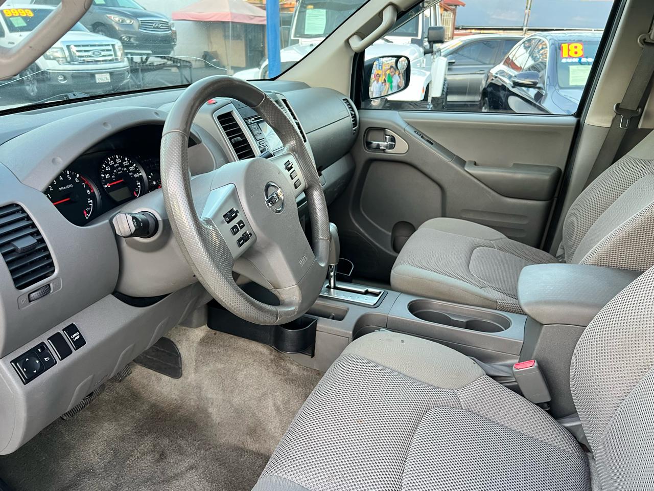 Nissan Frontier S Crew Cab 5AT 2WD 2016