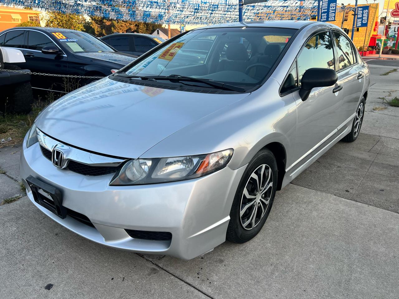 Honda Civic DX-VP Sedan 5-Speed AT 2011