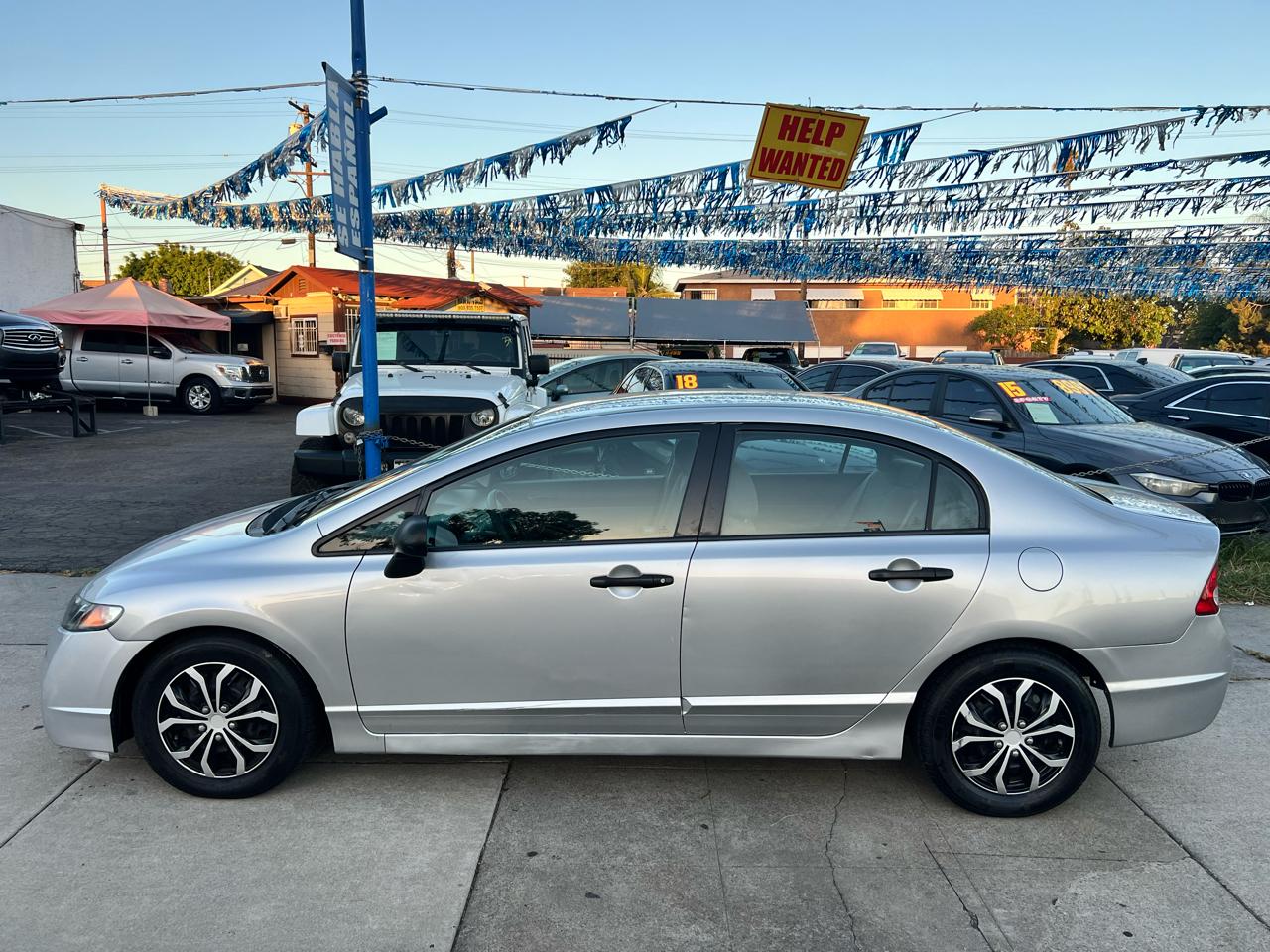 Honda Civic DX-VP Sedan 5-Speed AT 2011