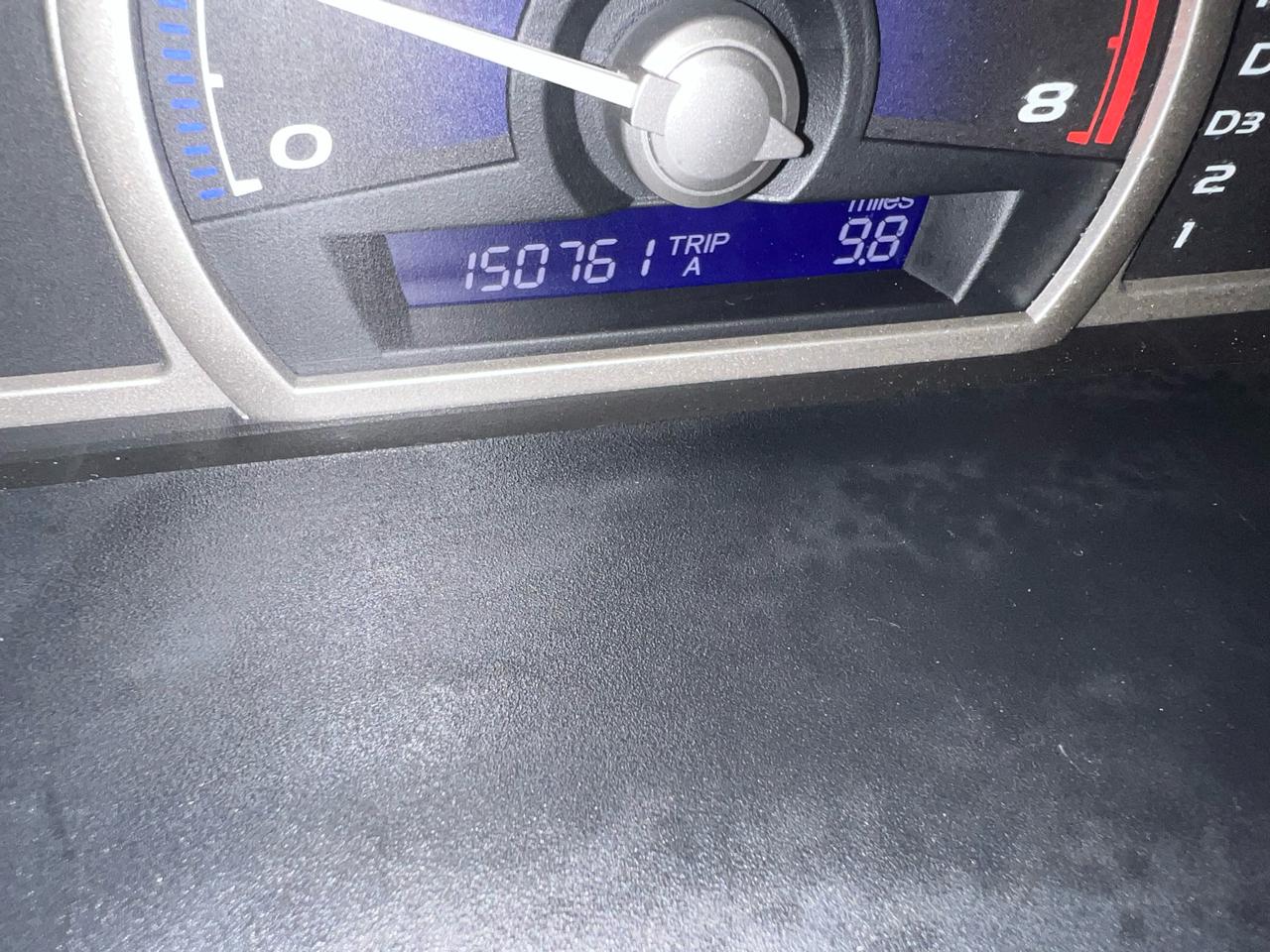 Honda Civic DX-VP Sedan 5-Speed AT 2011