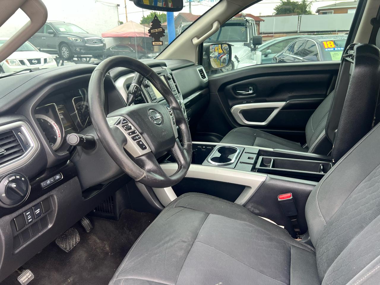 Nissan Titan Platinum Reserve Crew Cab 2WD 2018