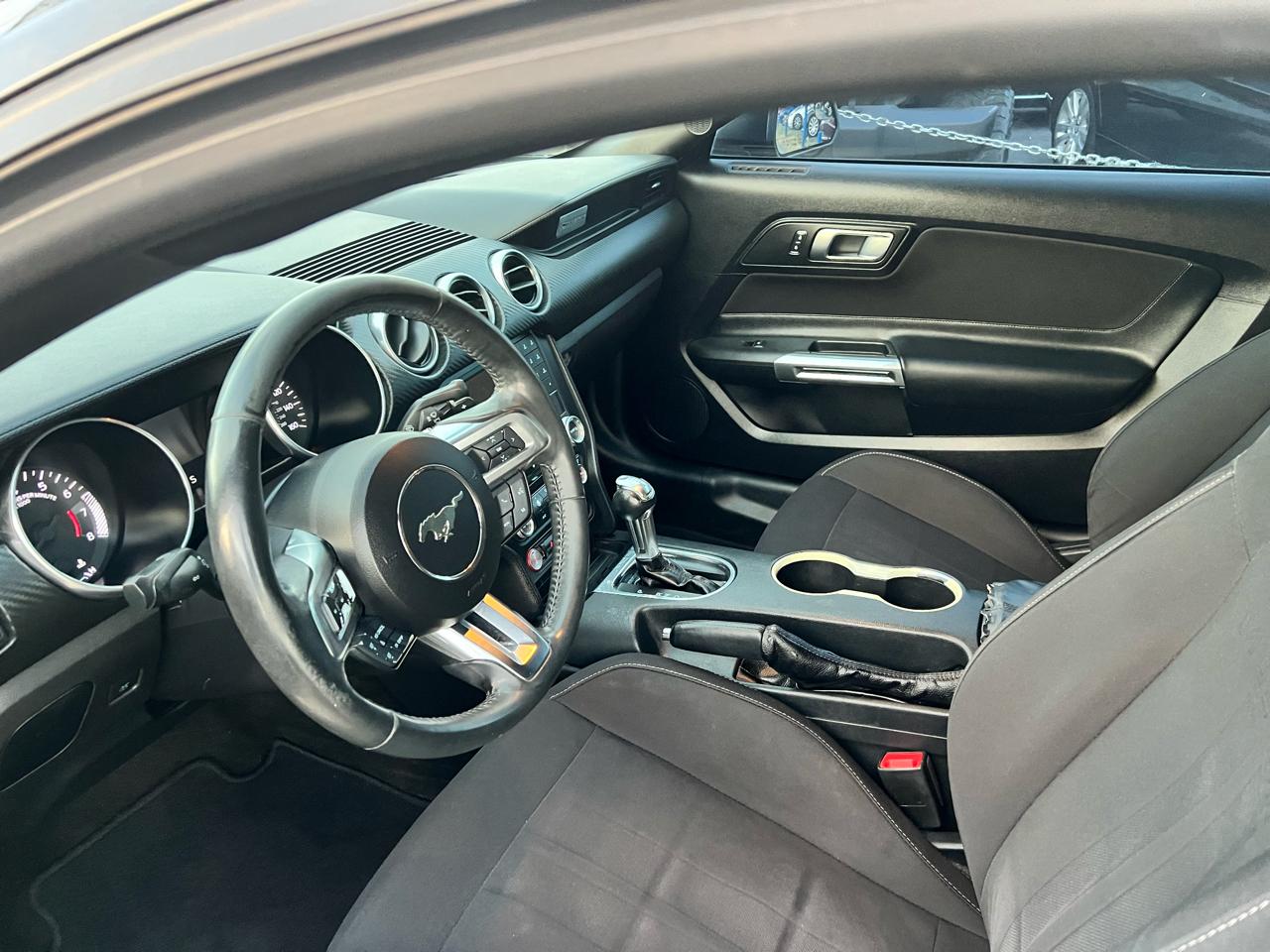 Ford Mustang EcoBoost Coupe 2018