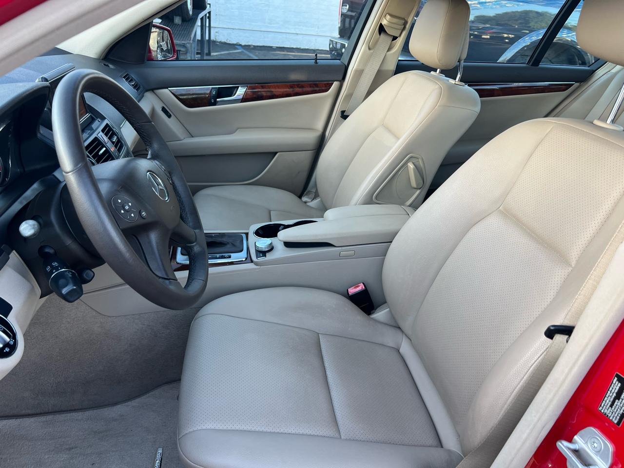 Mercedes-Benz C-Class C300 Luxury Sedan 2010