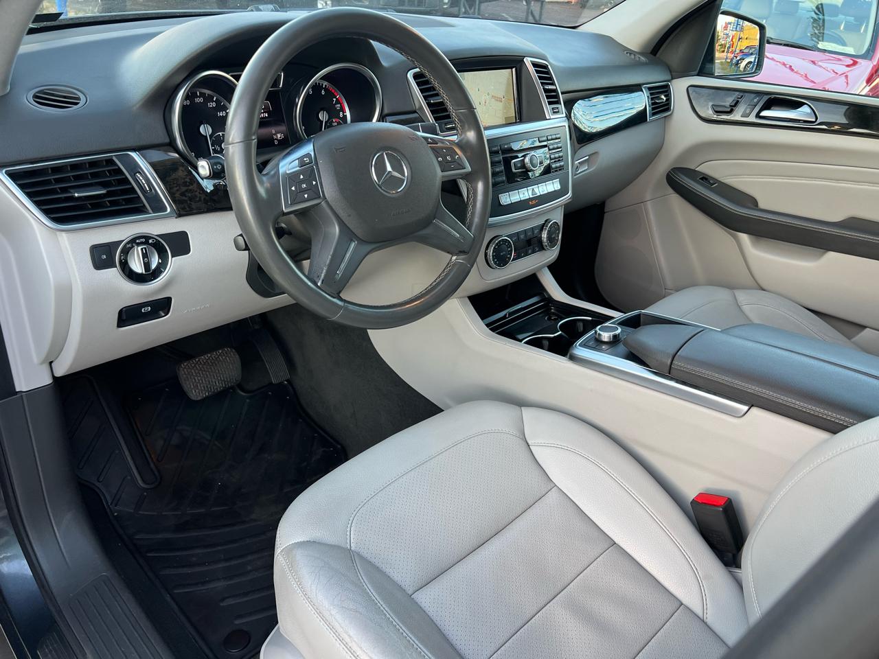 Mercedes-Benz M-Class ML350 4MATIC 2014