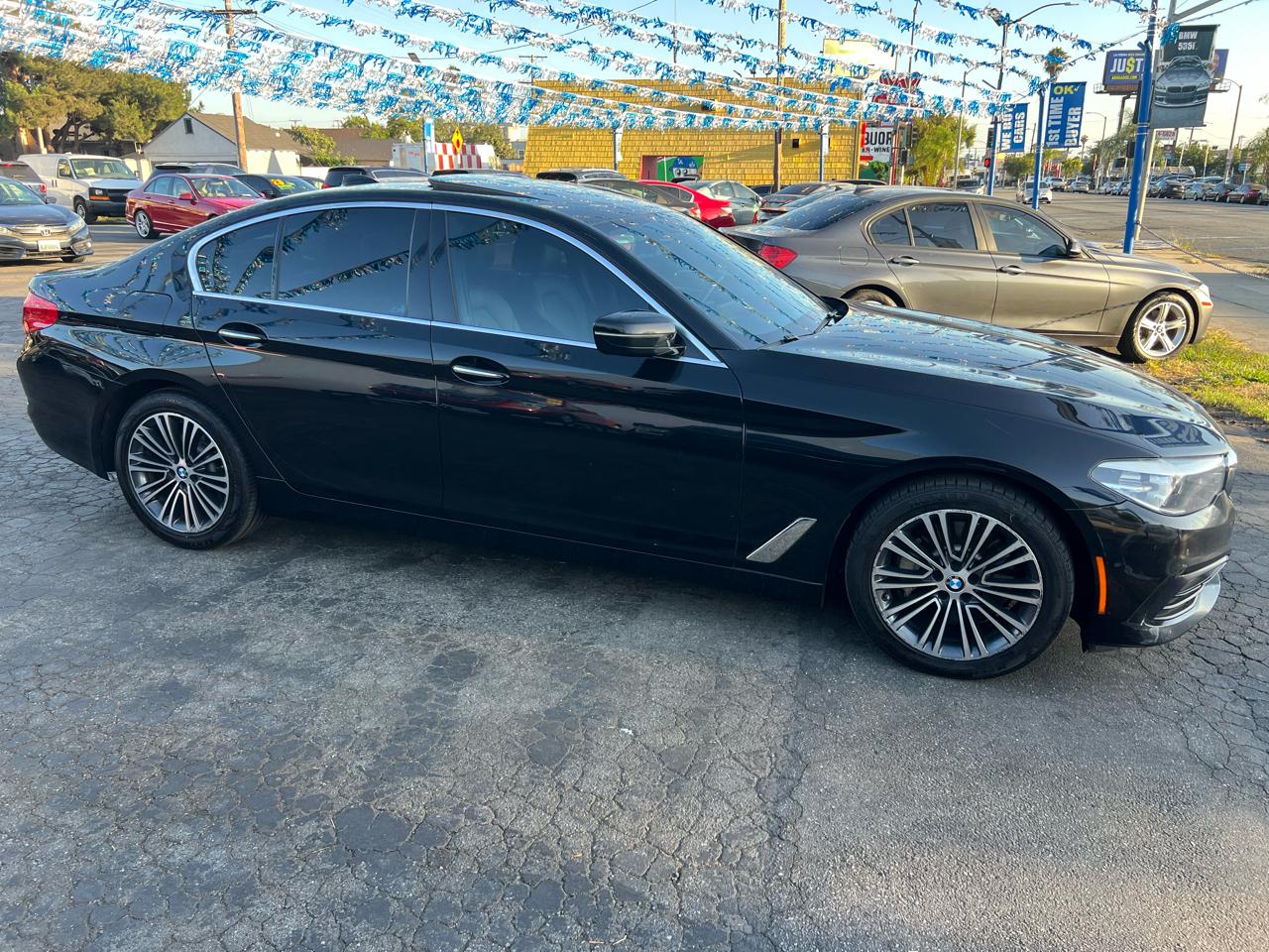 BMW 5-Series 530i 2018