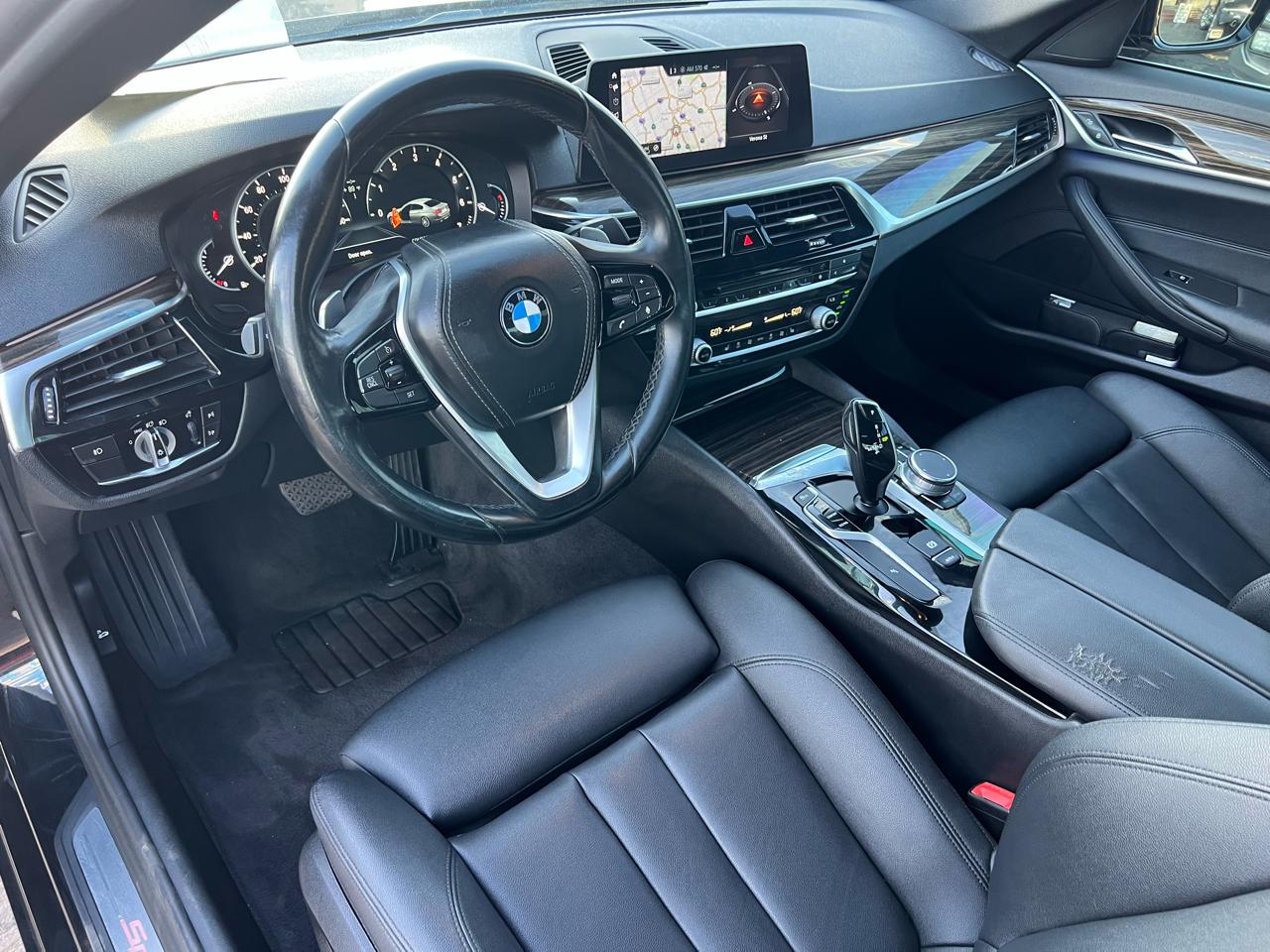 BMW 5-Series 530i 2018