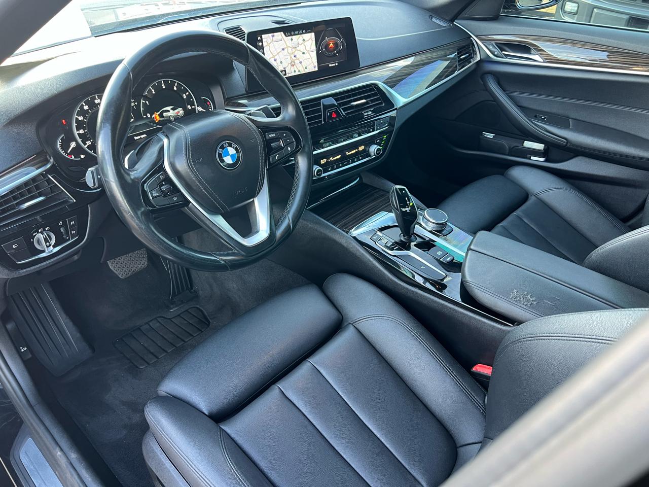 BMW 5-Series 530i 2018