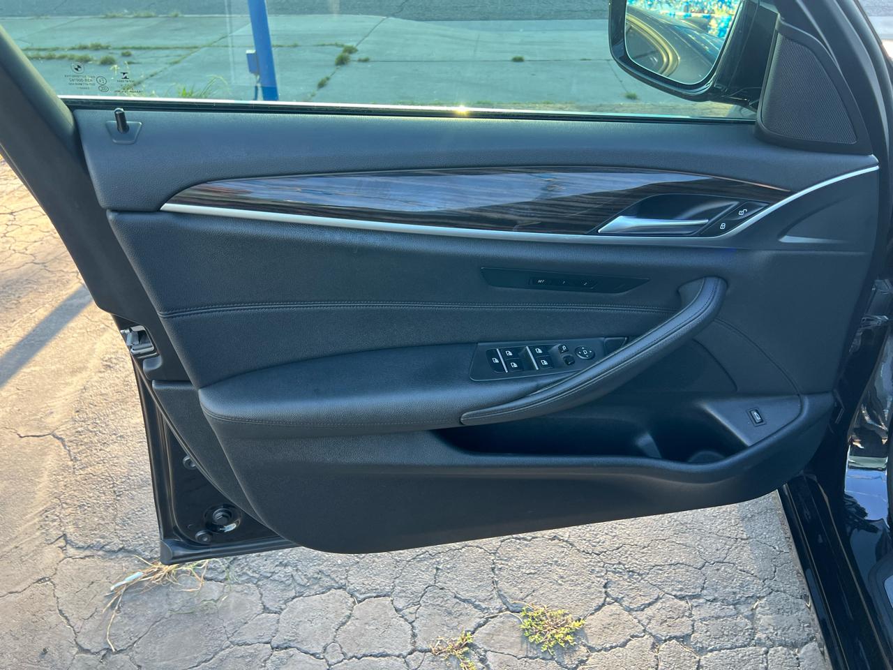 BMW 5-Series 530i 2018