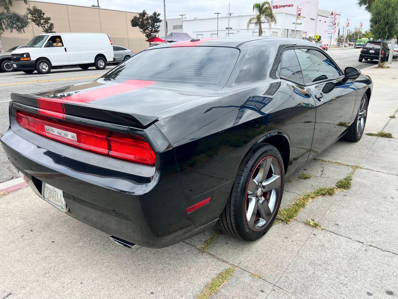 Dodge Challenger SXT 2013