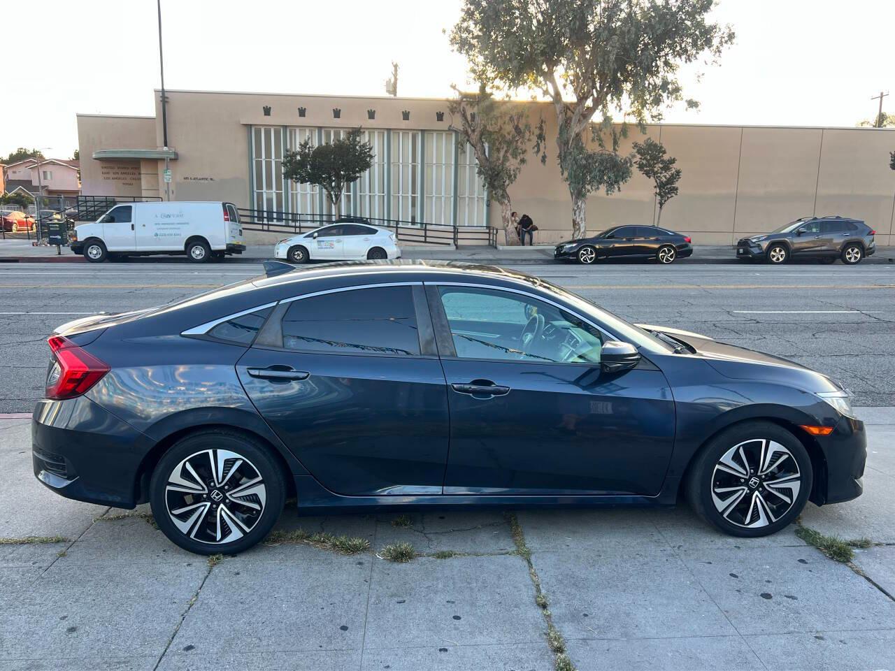 Honda Civic EX-T Sedan CVT 2017