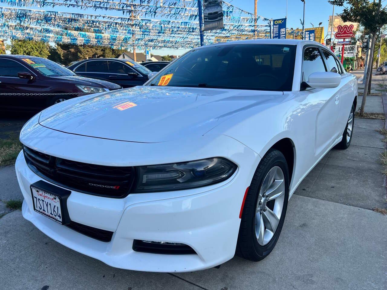 Dodge Charger SXT 2016