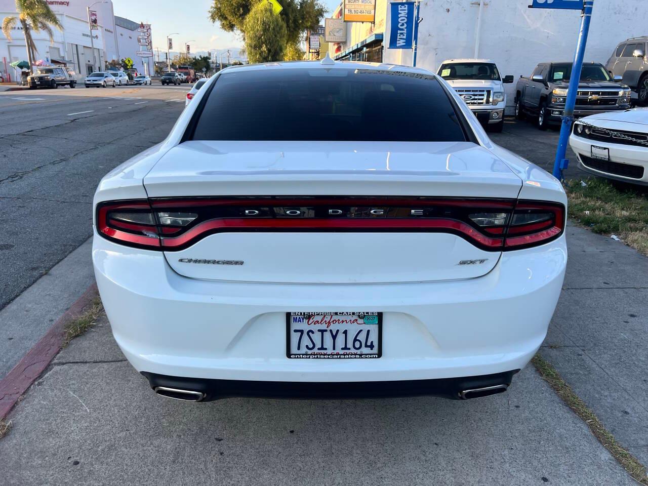 Dodge Charger SXT 2016