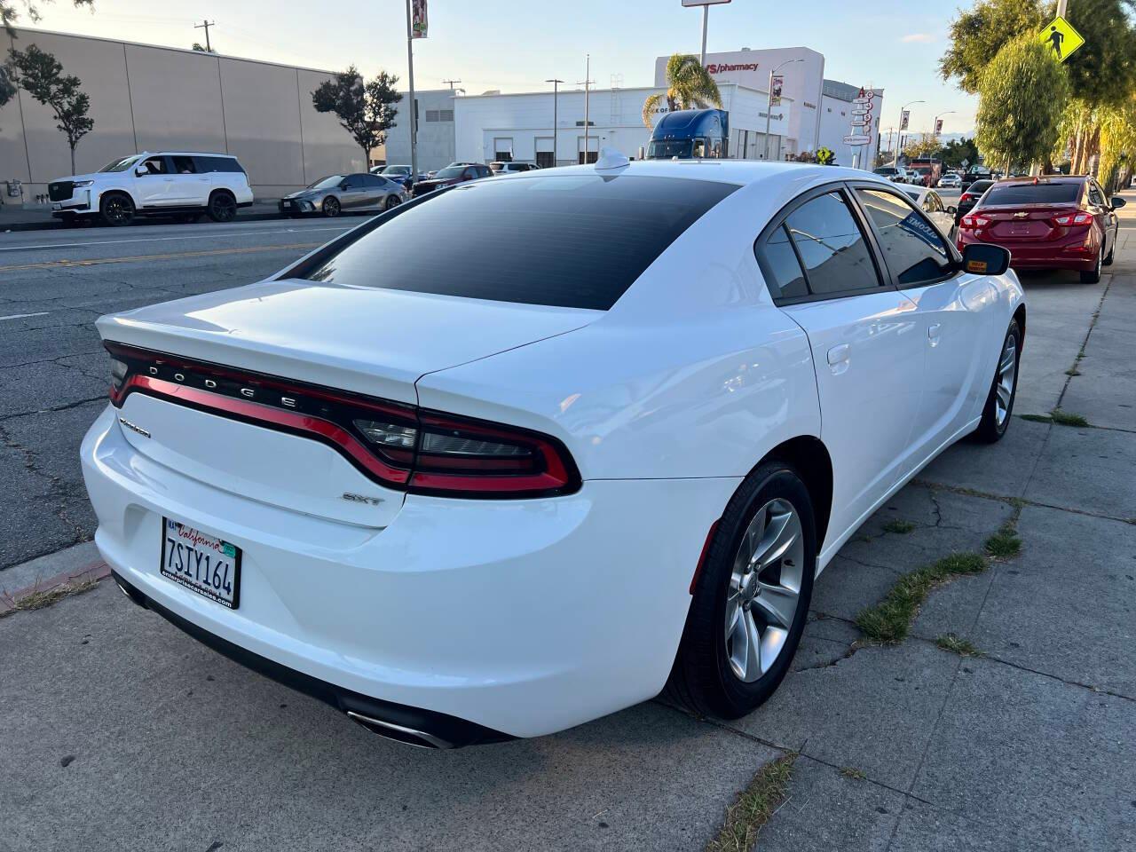 Dodge Charger SXT 2016