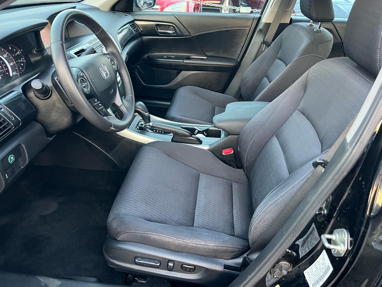 Honda Accord 4-Door Sedan 2013