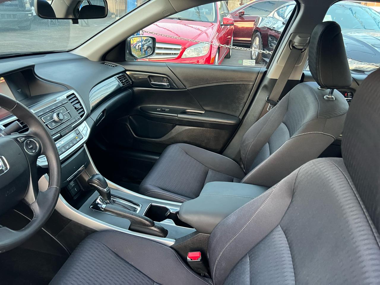 Honda Accord 4-Door Sedan 2013