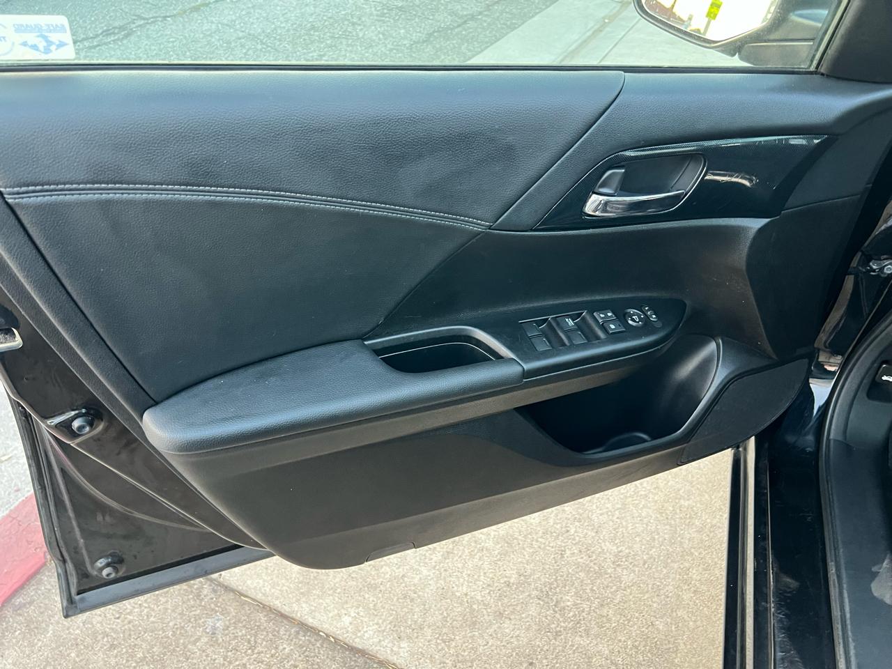 Honda Accord 4-Door Sedan 2013