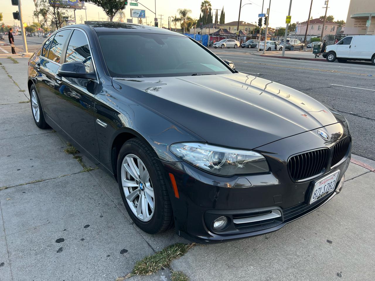 BMW 5-Series 528i 2016