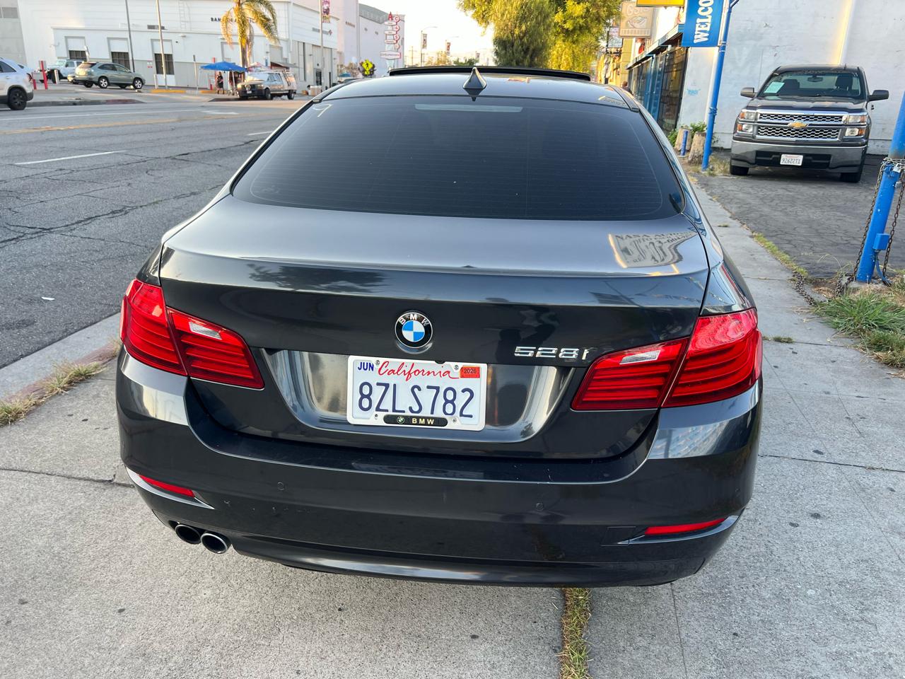 BMW 5-Series 528i 2016