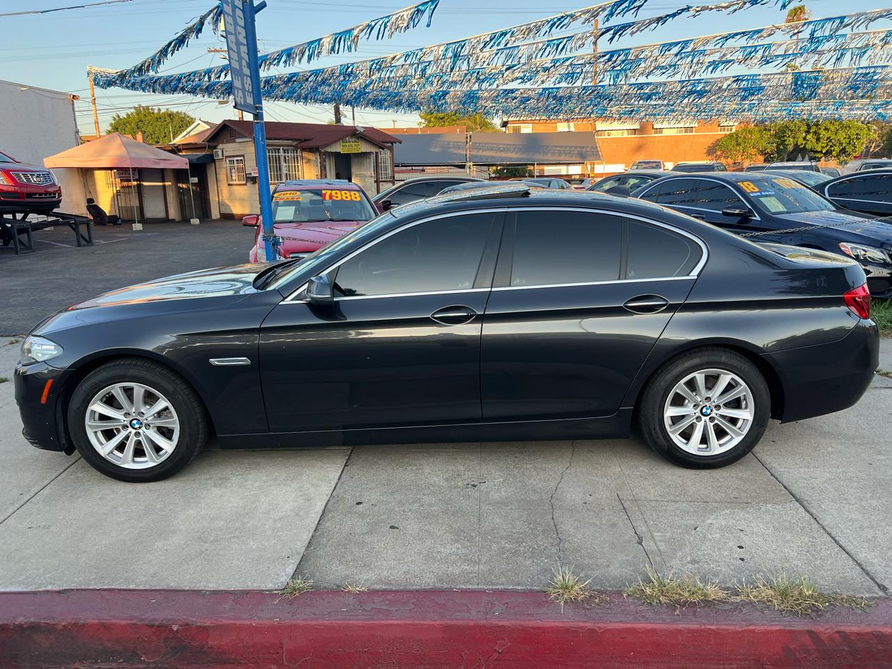 BMW 5-Series 528i 2016