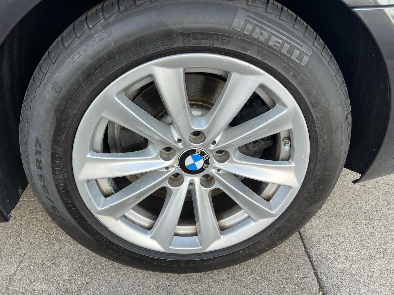 BMW 5-Series 528i 2016