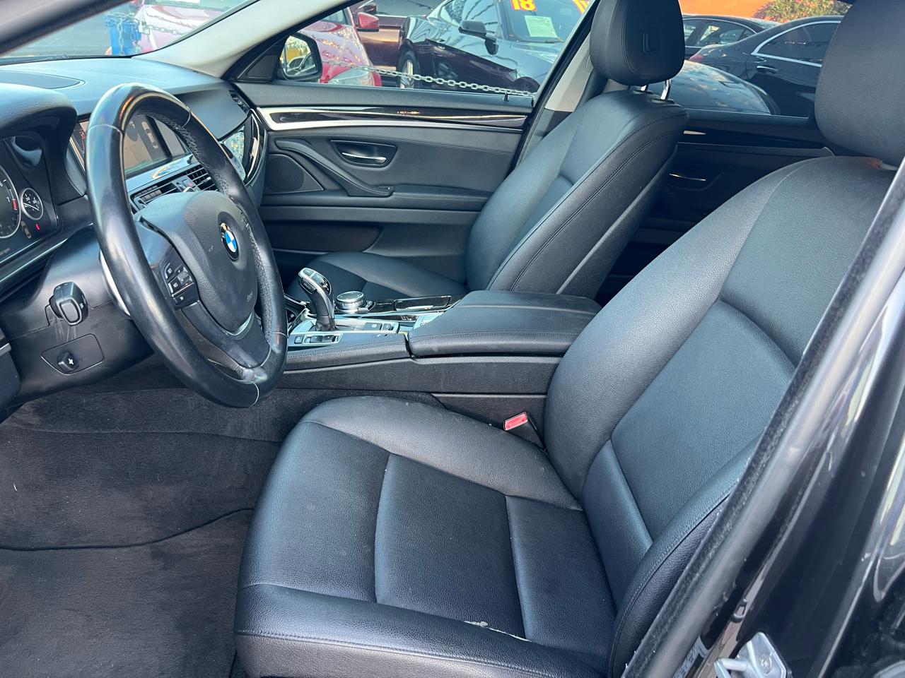 BMW 5-Series 528i 2016