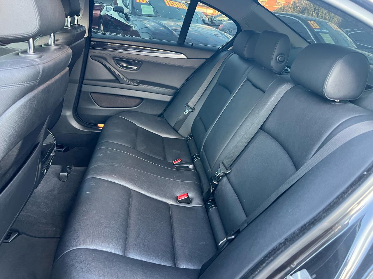 BMW 5-Series 528i 2016