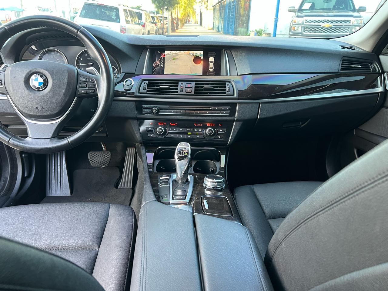 BMW 5-Series 528i 2016