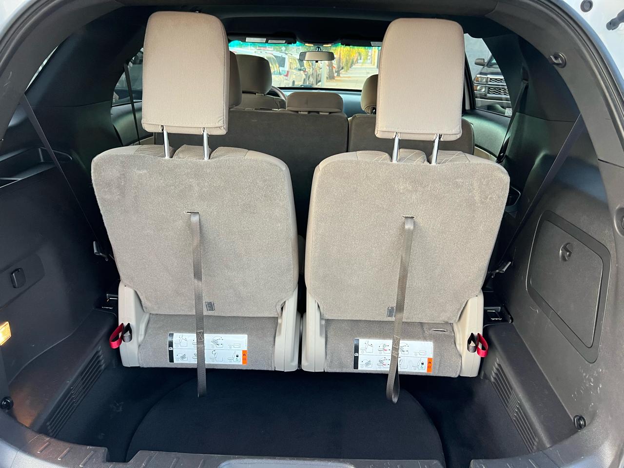 Ford Explorer Base FWD 2015