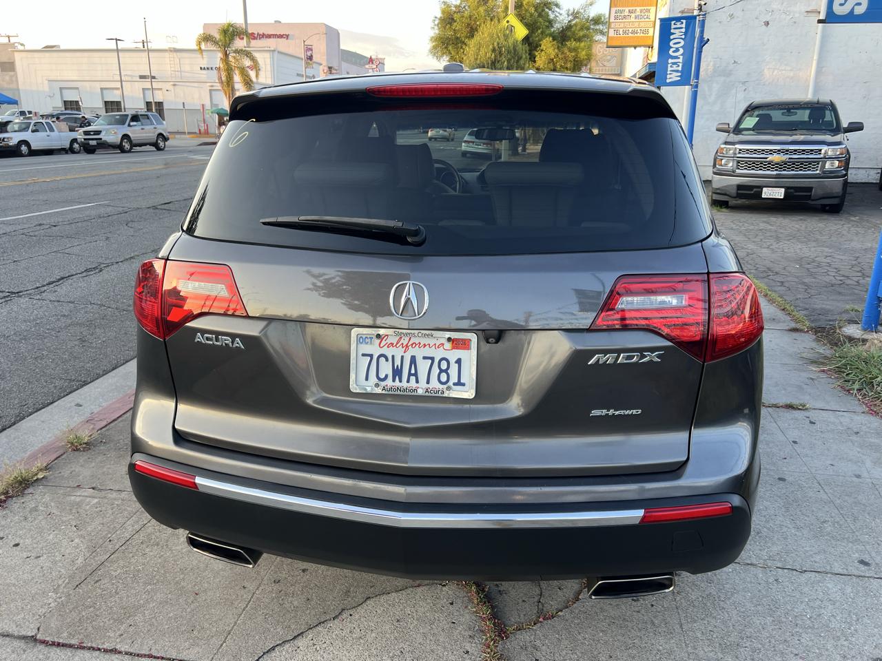Acura MDX 6-Spd AT w/Tech Package 2011