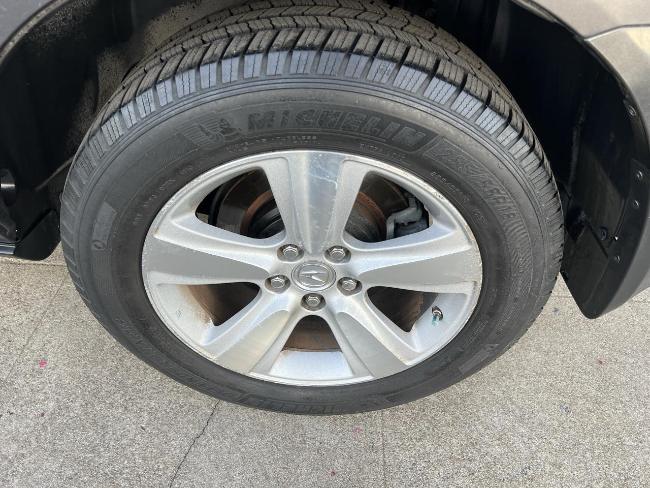 Acura MDX 6-Spd AT w/Tech Package 2011