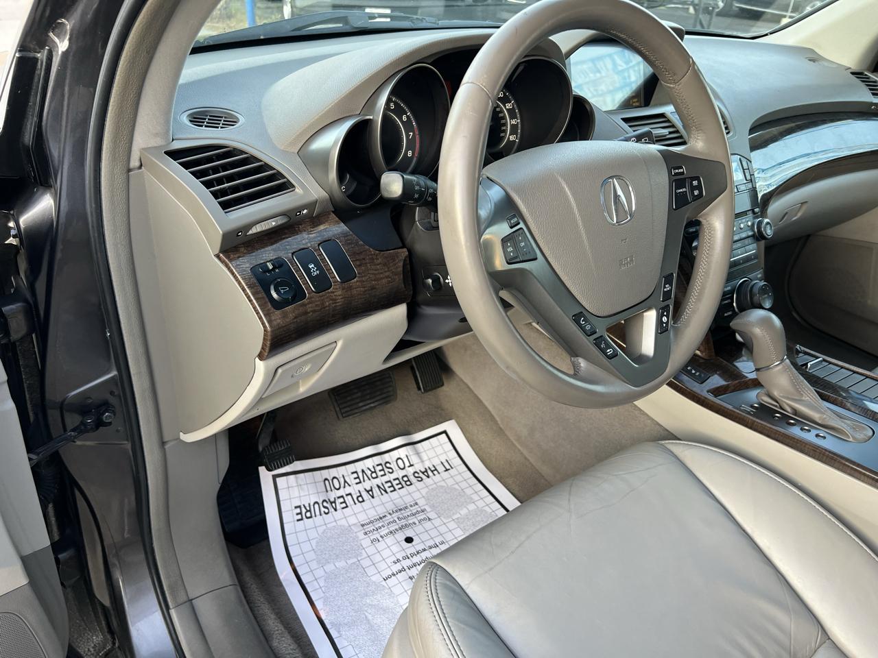 Acura MDX 6-Spd AT w/Tech Package 2011