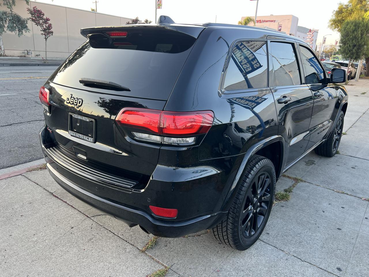 Jeep Grand Cherokee Laredo 4WD 2017