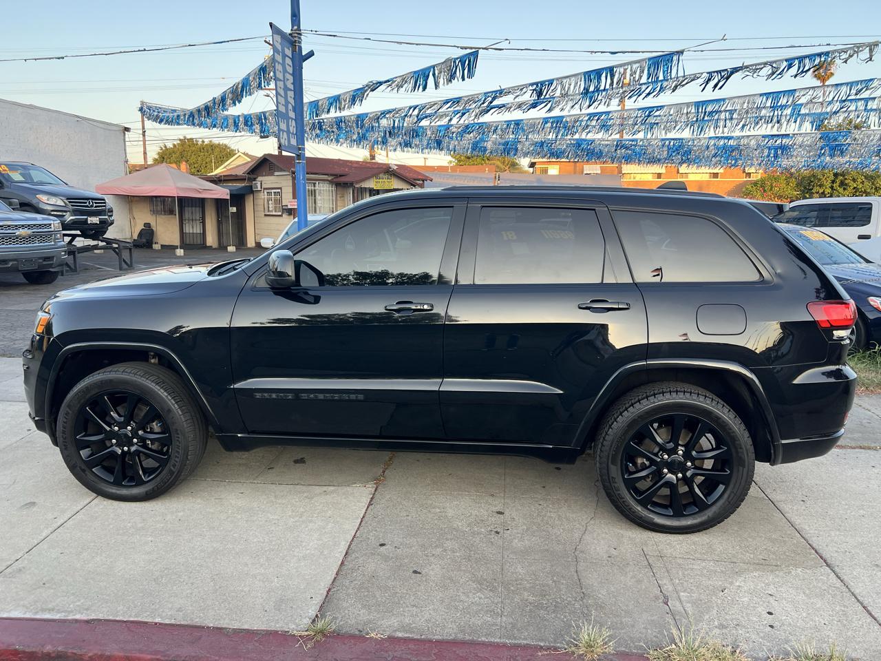 Jeep Grand Cherokee Laredo 4WD 2017