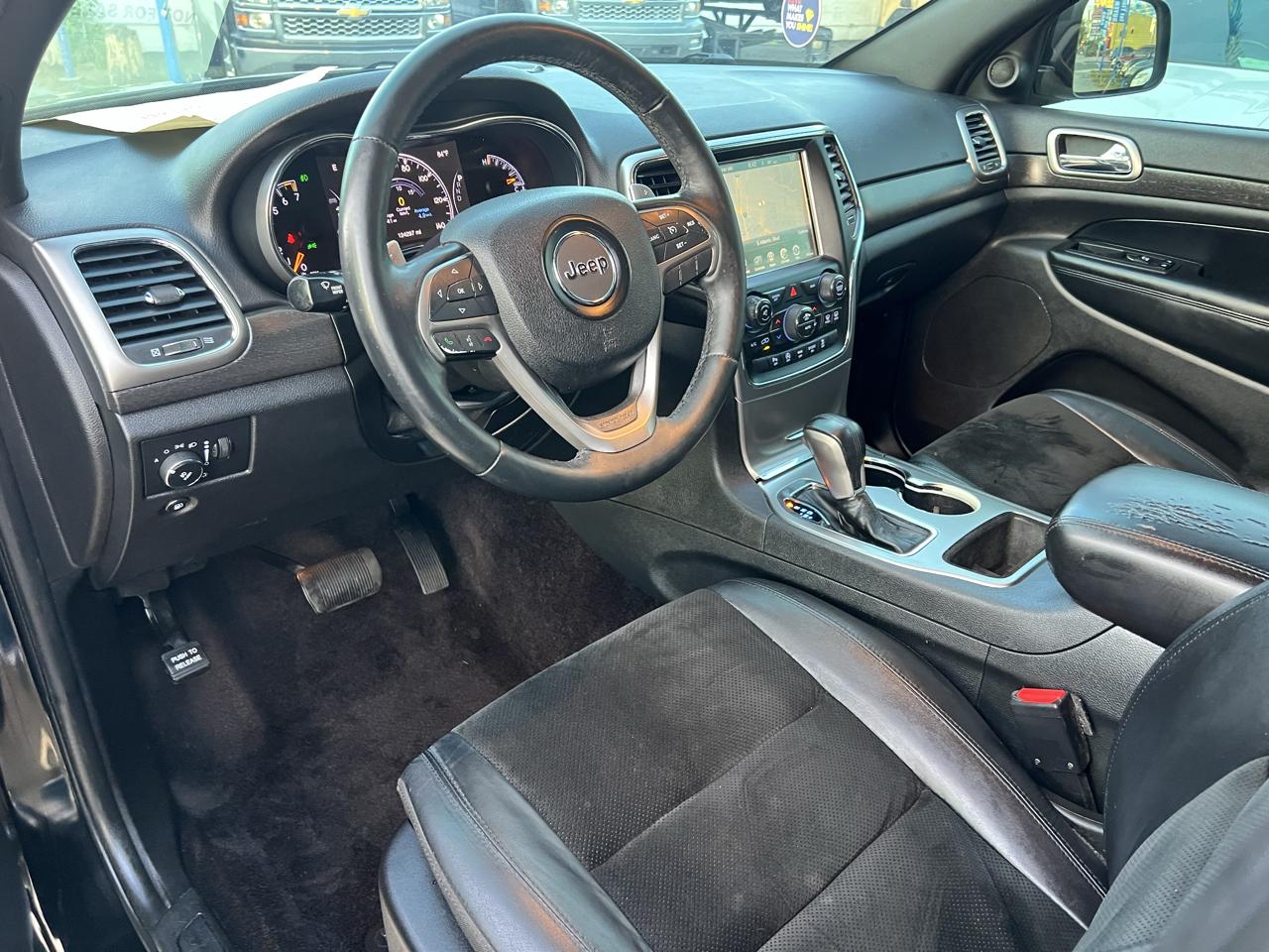 Jeep Grand Cherokee Laredo 4WD 2017