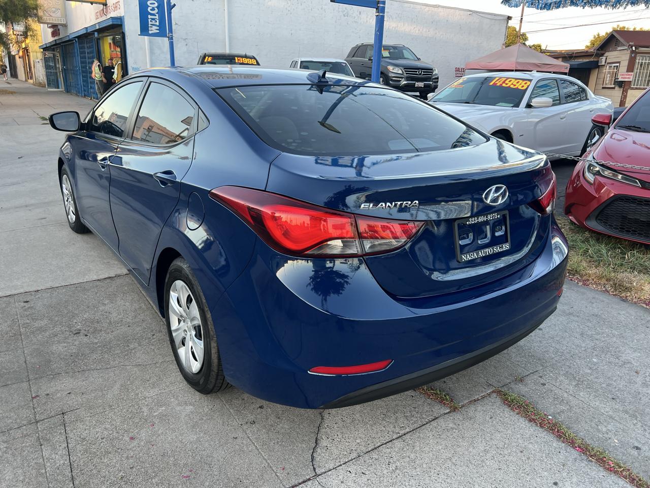 Hyundai Elantra SE 6AT 2016