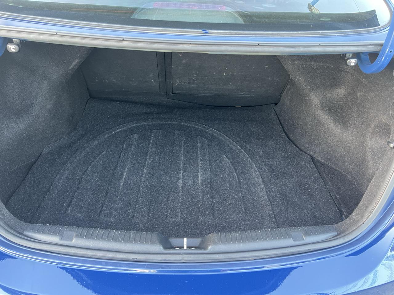 Hyundai Elantra SE 6AT 2016