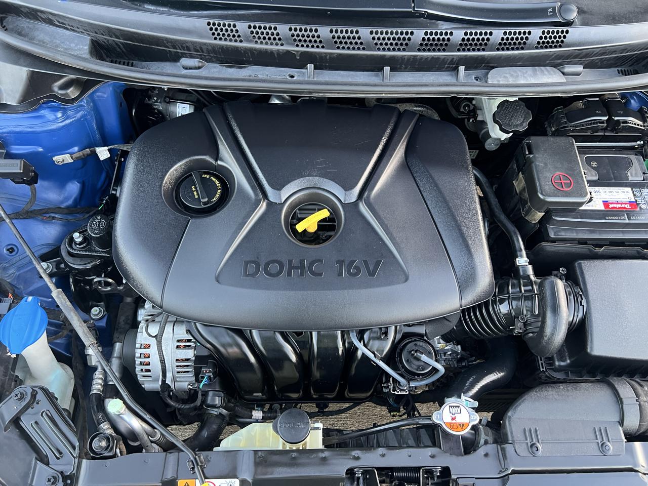 Hyundai Elantra SE 6AT 2016
