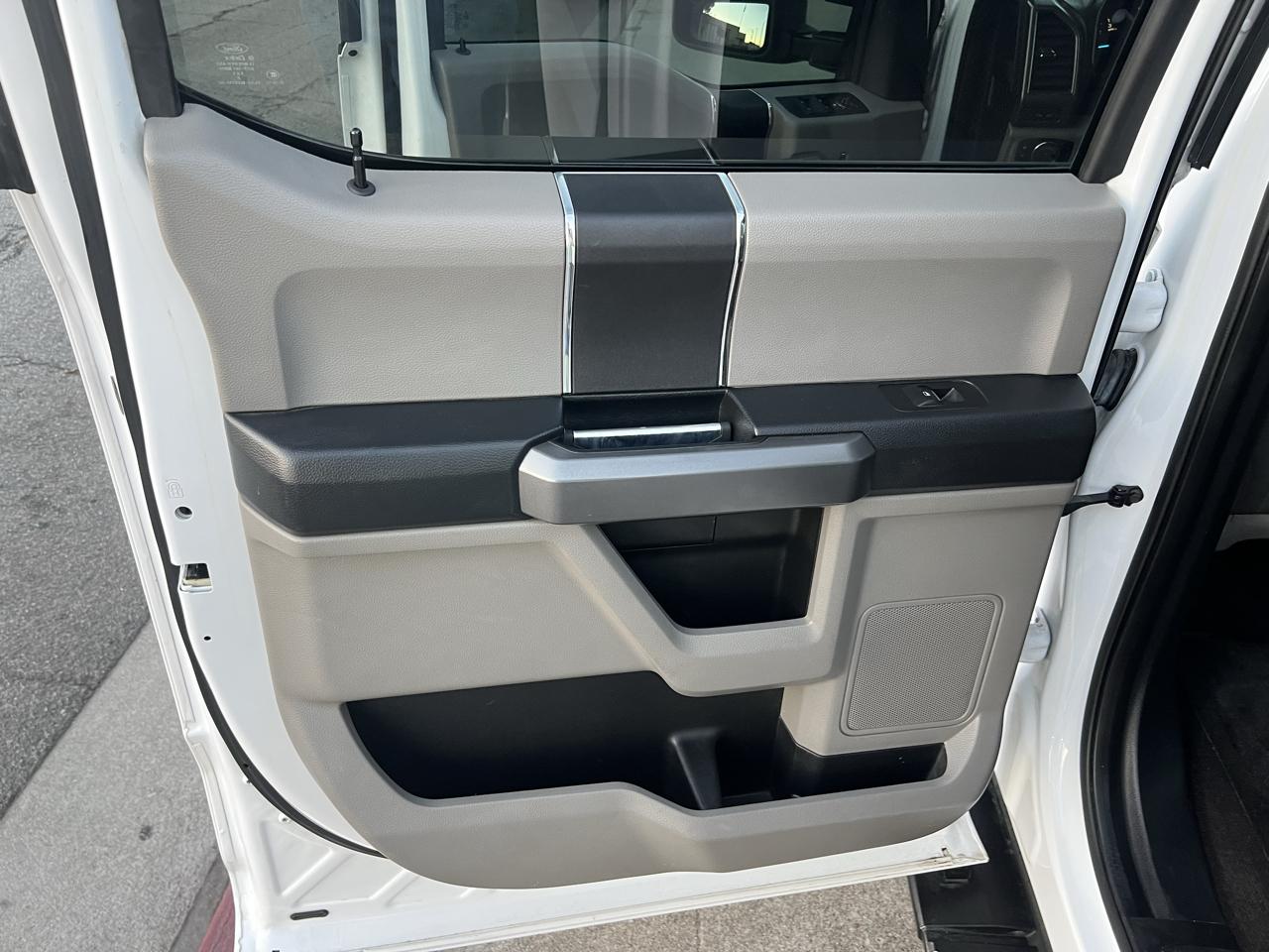 Ford F-150 King-Ranch SuperCrew 5.5-ft. 2WD 2017