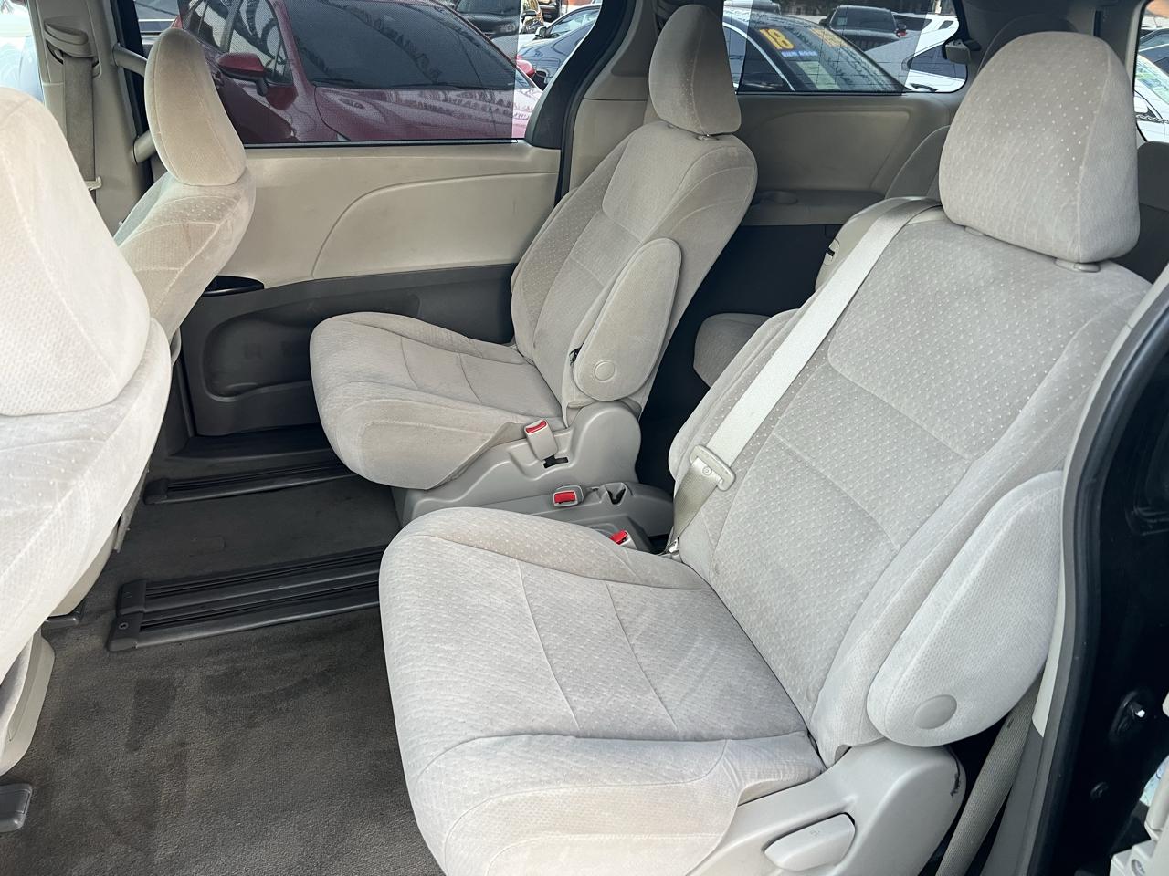 Toyota Sienna LE FWD 8-Passenger V6 2015