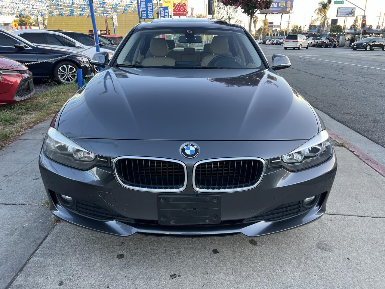 BMW 3-Series 320i Sedan 2013